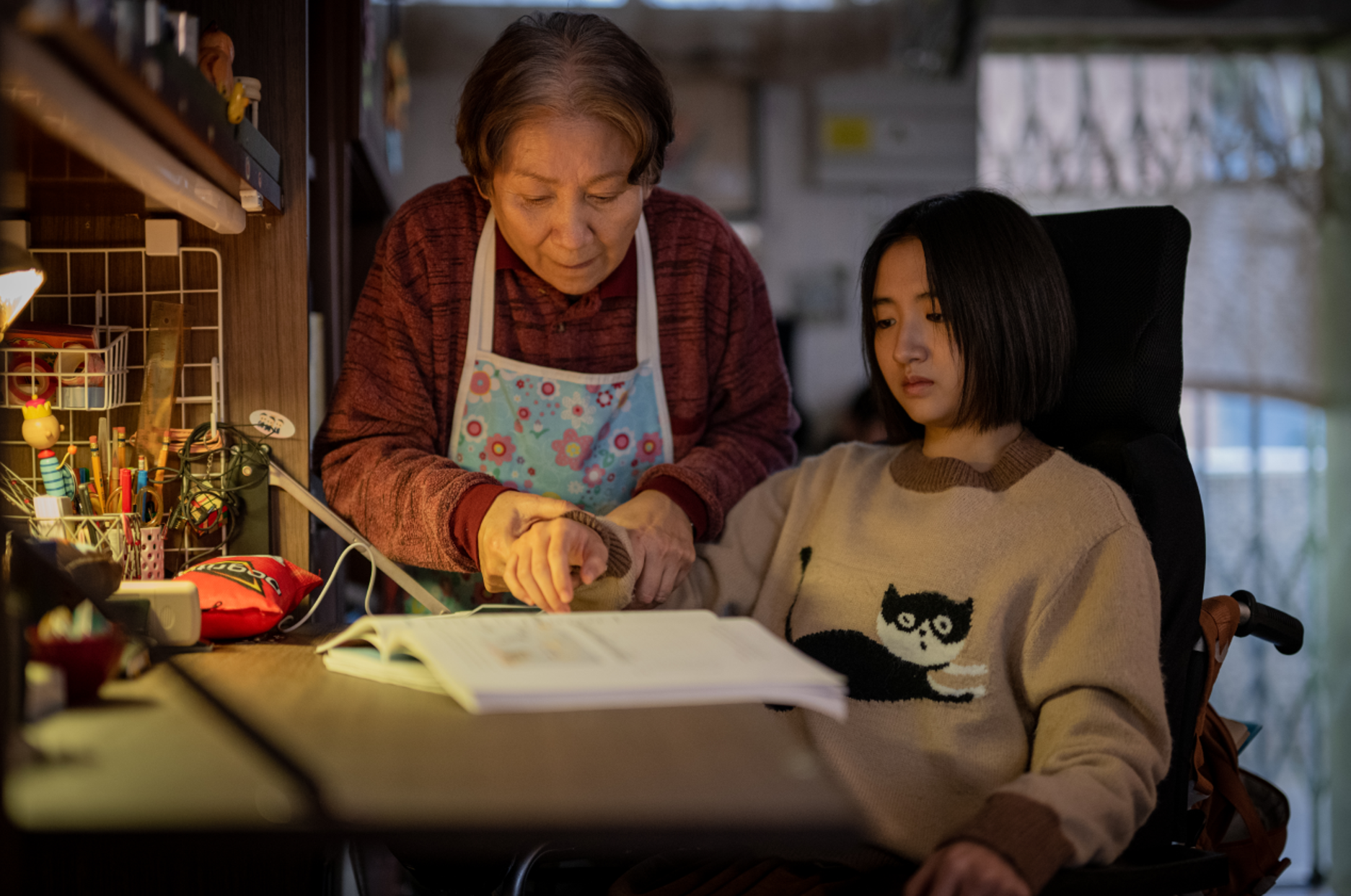 《無名指》是新晉導演孔令政首次自編自導家庭題材溫情電影。