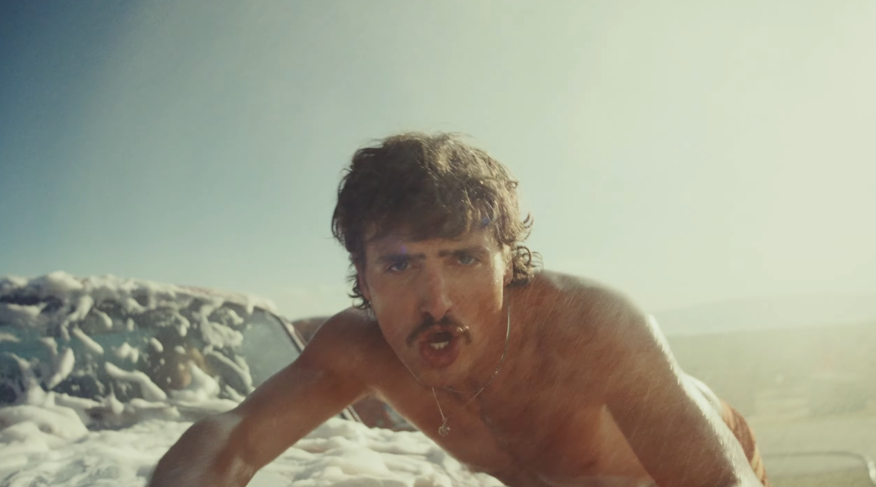 Benson Boone即將展開個人史上規模最大的巡演行程。