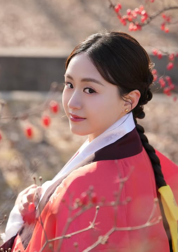 民建聯小花莊雅婷選港姐(莊雅婷ig)