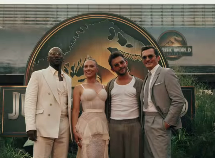 史嘉麗祖安遜、Jonathan Bailey及Mahershala Ali出席《侏羅紀世界:重生》紐約映禮