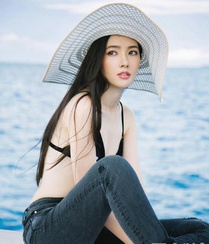 兩孩之母郭碧婷,身材仍然keep到。(網上圖片)