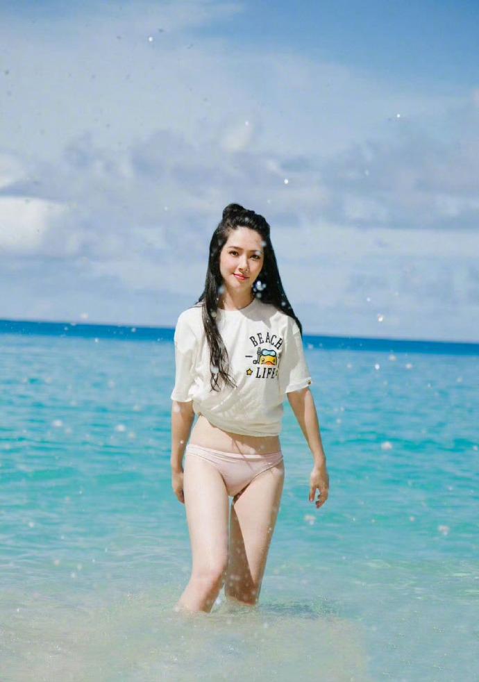 兩孩之母郭碧婷,身材仍然keep到。(網上圖片)