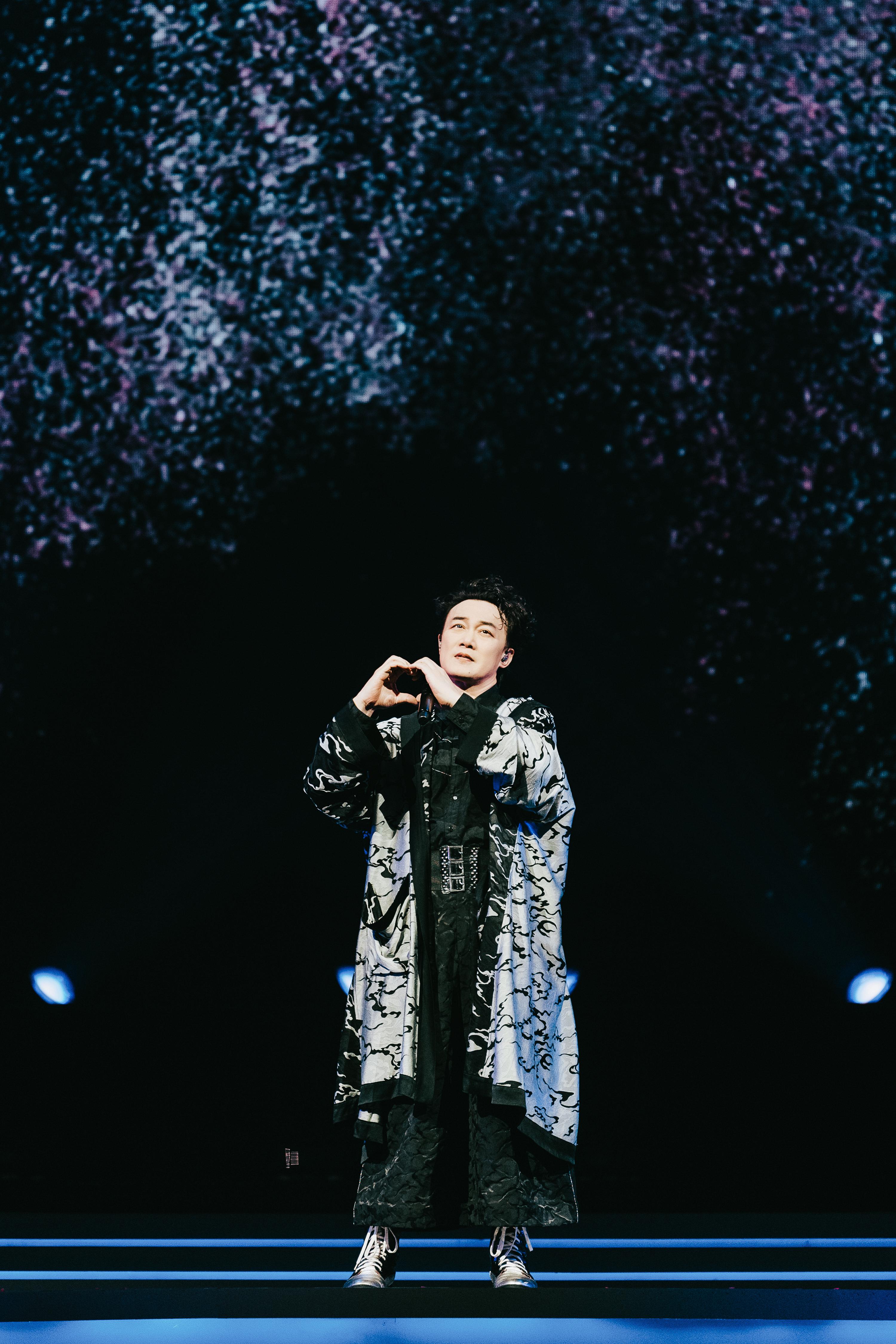 陳奕迅與你相約澳門,8月盛夏共譜巡演最終章。