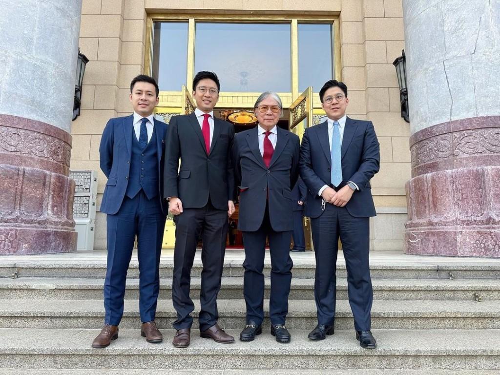 霍震霆有3個公子兒子,(大起)霍啟仁、霍啟剛、霍啟山。