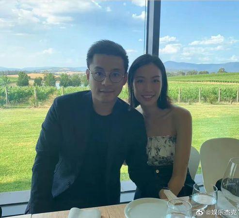 霍啟仁與Namfon於2019約會,兩人拍拖逾5年。