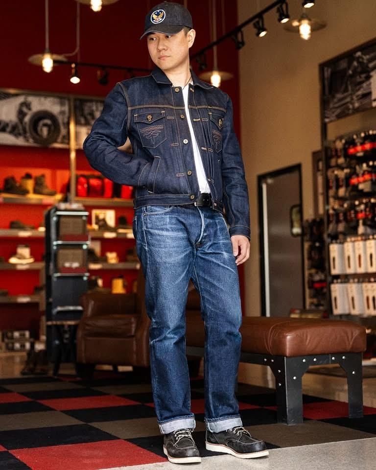 黃秋生的長子黃一一,不少網民大讚靚仔有型。