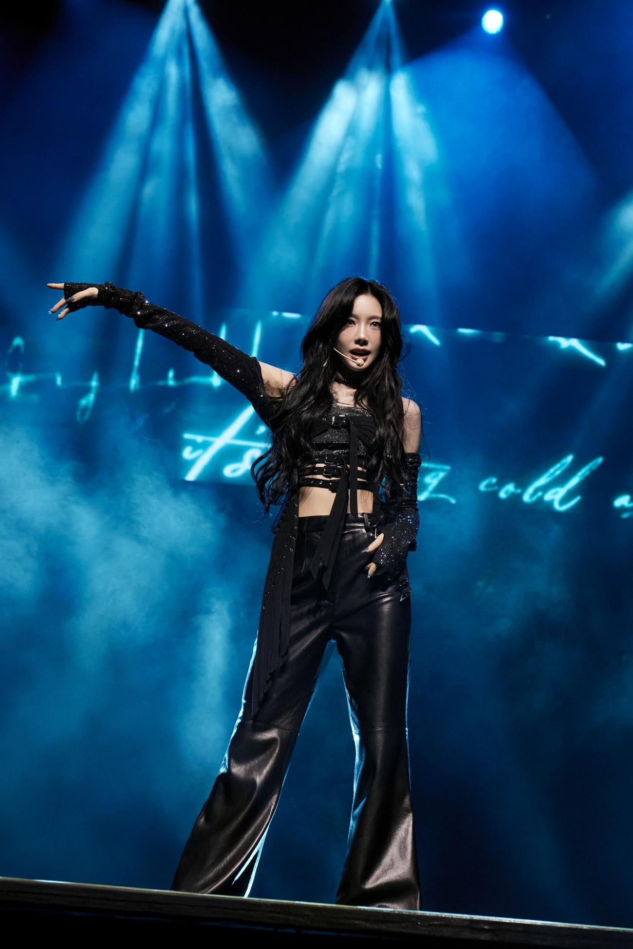 太妍的戰衣亦是要大讚,可甜可辣。