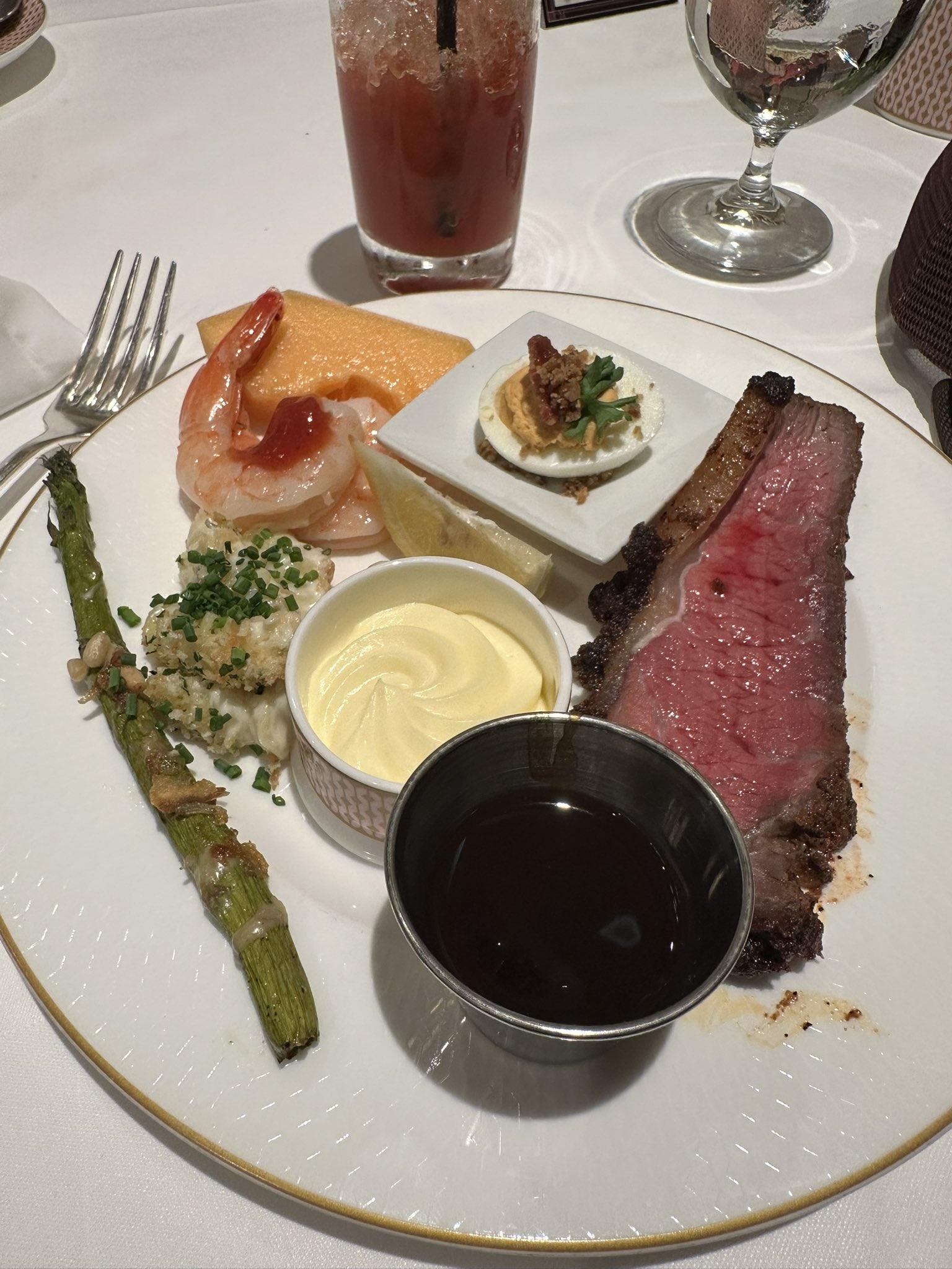 這位父親分享這份公主早餐的相片。(X)