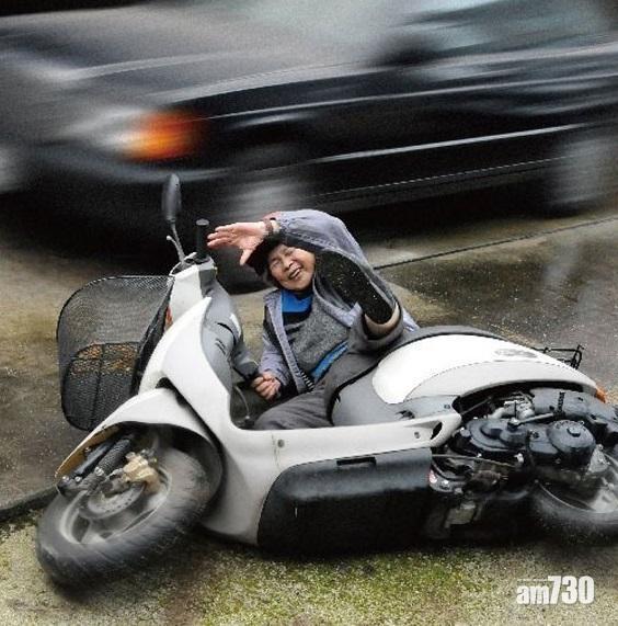 西本喜美子自拍作品。(IG)