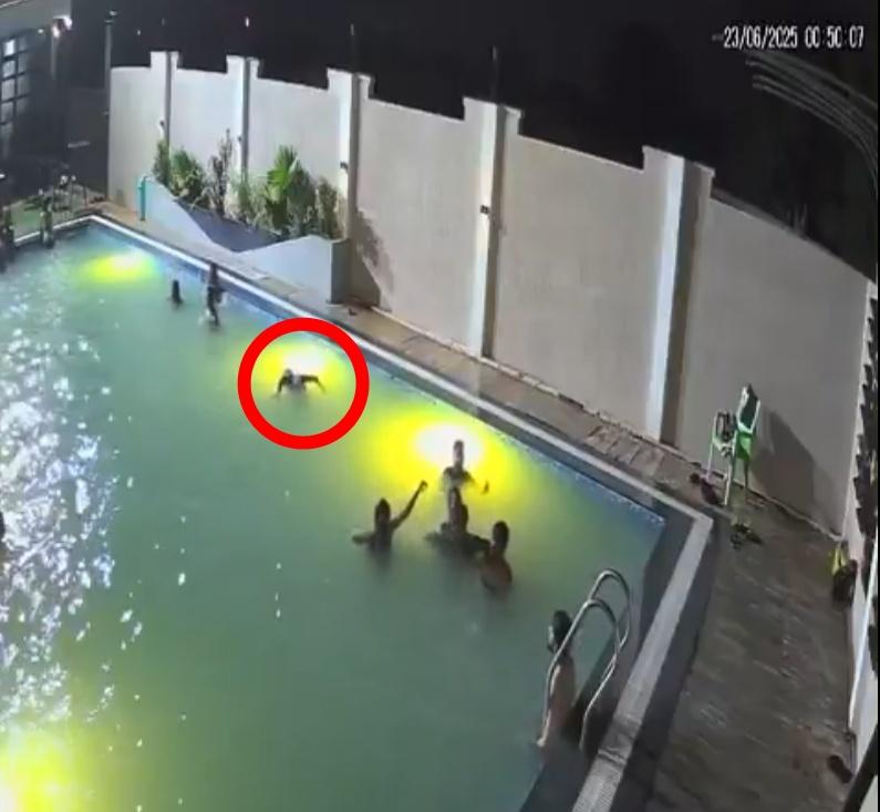 Singh間歇有擺動手腳,但漸漸失去反應。(X)