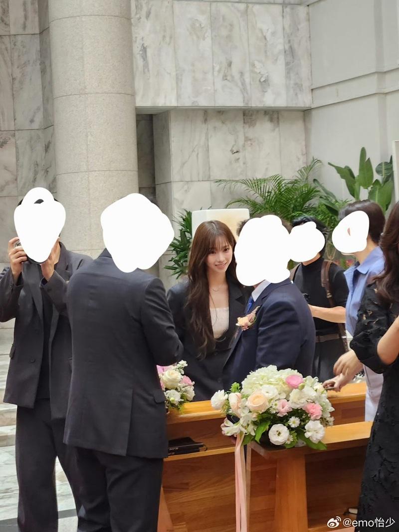 Karina@aespa現身姊姊婚禮惹哄動:幸福得令我哭了