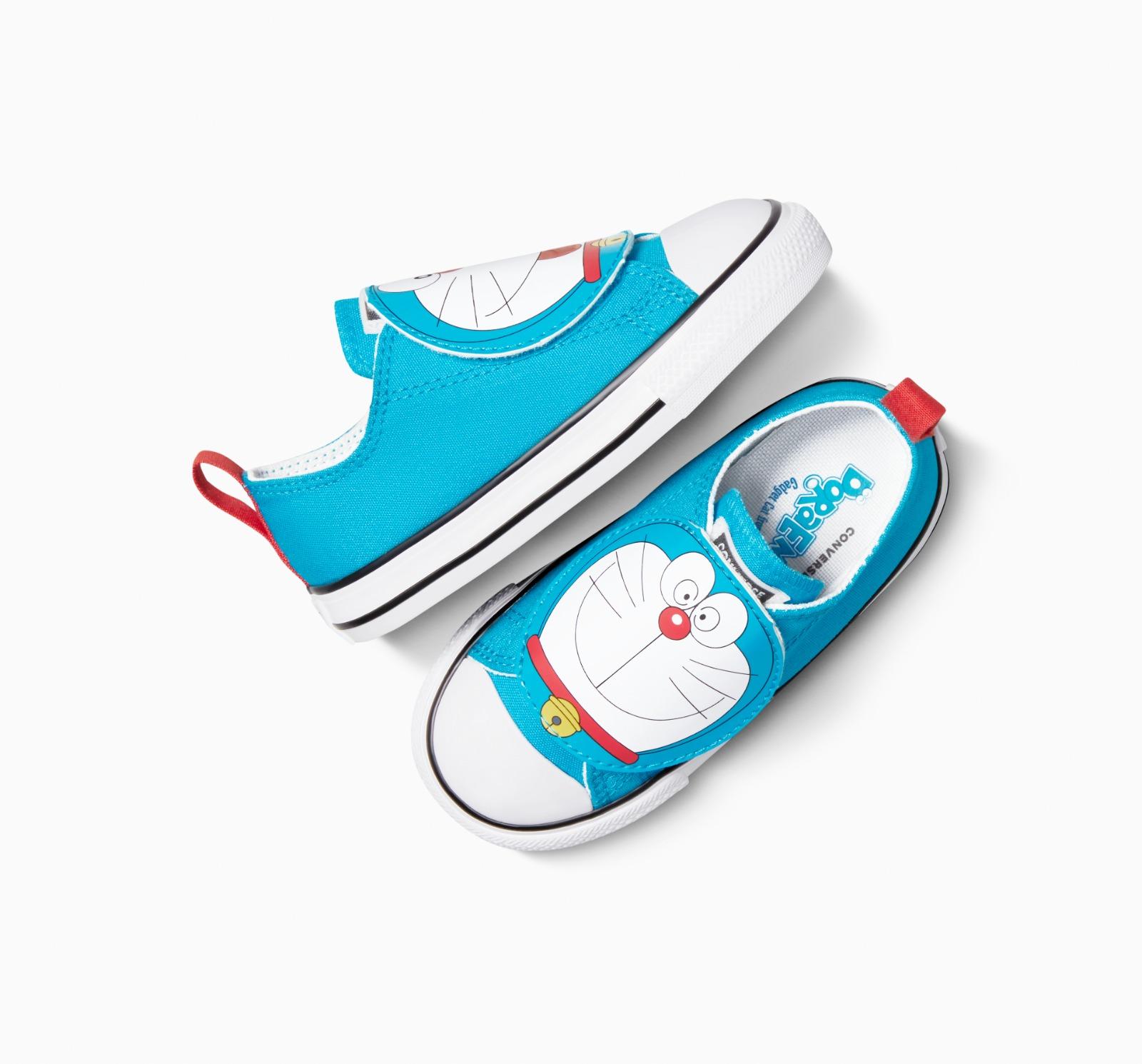 多啦A夢聯名兒童低筒Chuck Taylor All Star $349