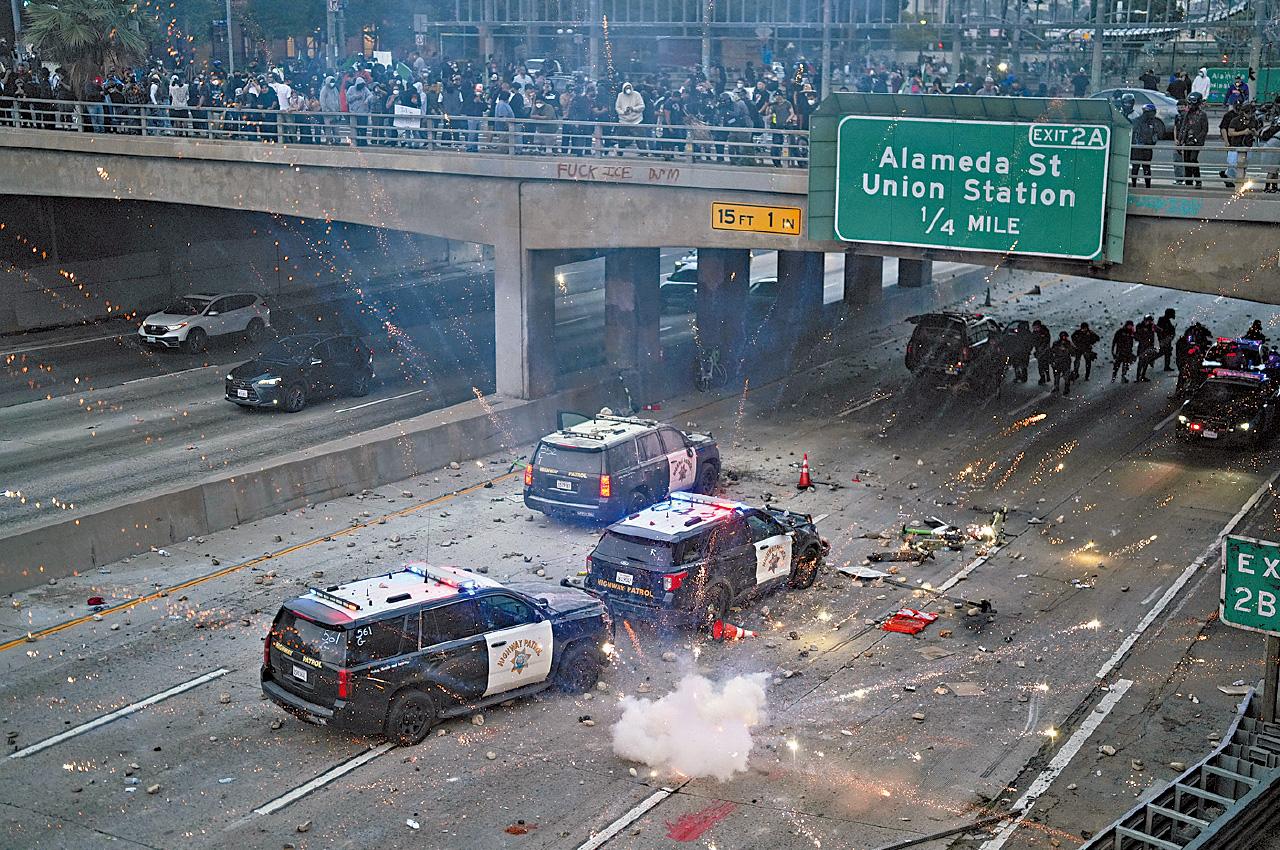 洛杉磯 搜捕非法移民 示威