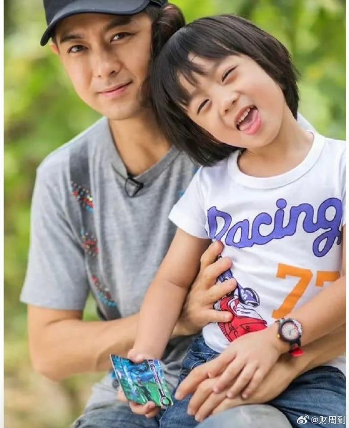 林志穎過往不時分享與Kimi的親子照。