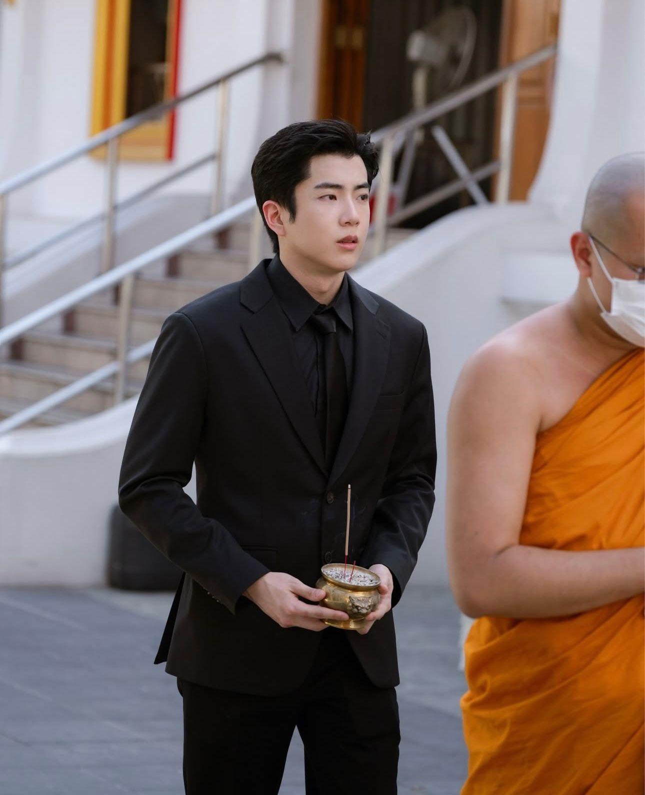 Nonku亡母遺體日前已在曼谷塔通寺完成火化儀式。