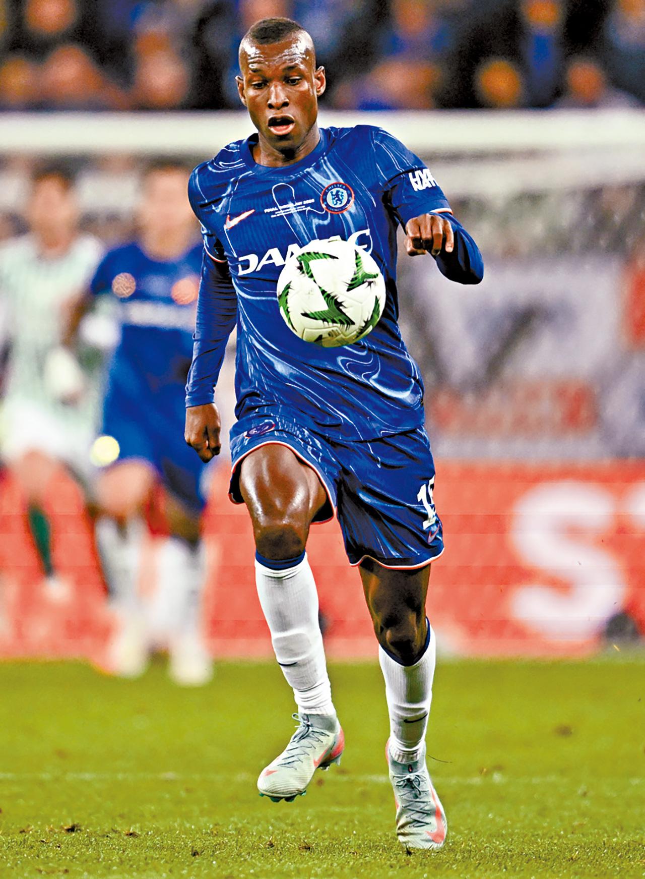 車路士 尼高拉斯積遜