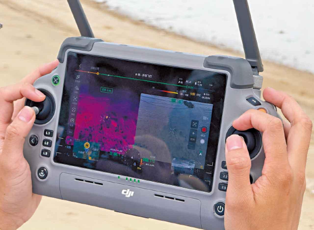 研究團隊所使用的無人機配備紅外線和溫度感應功能,有利觀測馬蹄蟹。