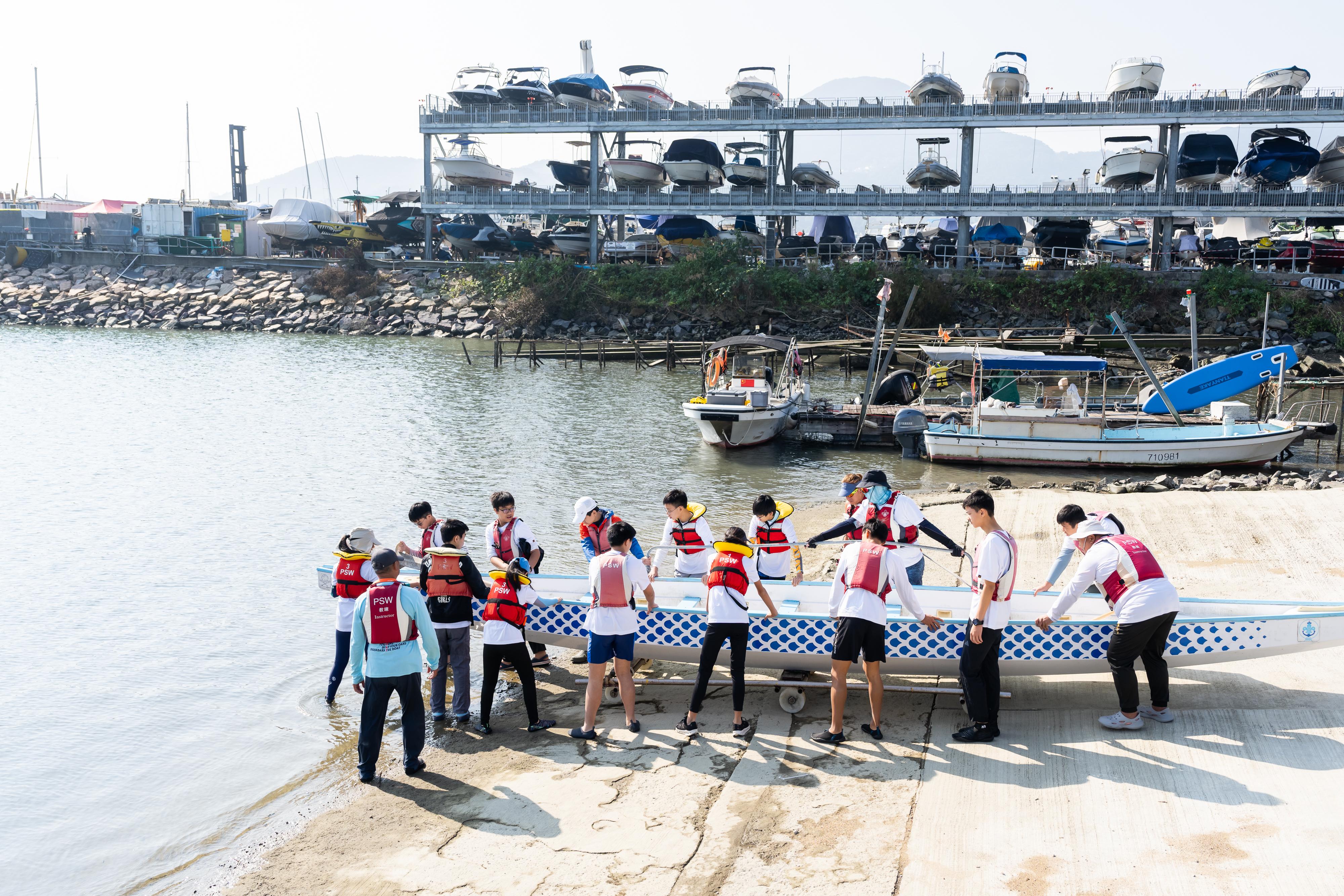 攀山越「領」三合一練:龍舟