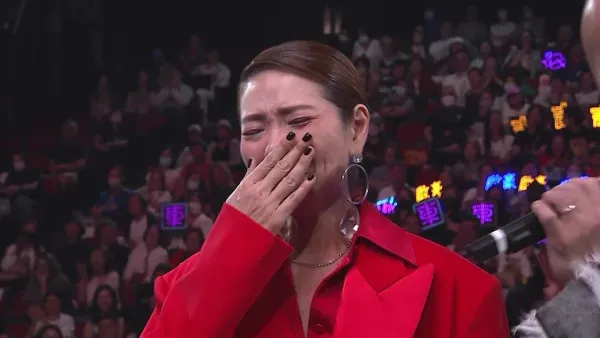 車婉婉於《中年好聲音321經典大戰》被「愛的密碼」感動。