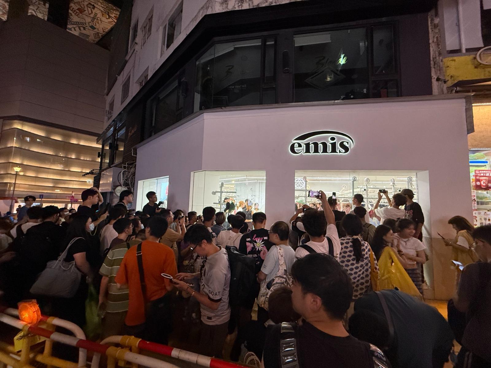 emis門口1迫爆想見「Idol Girls偶像女生」的fans。