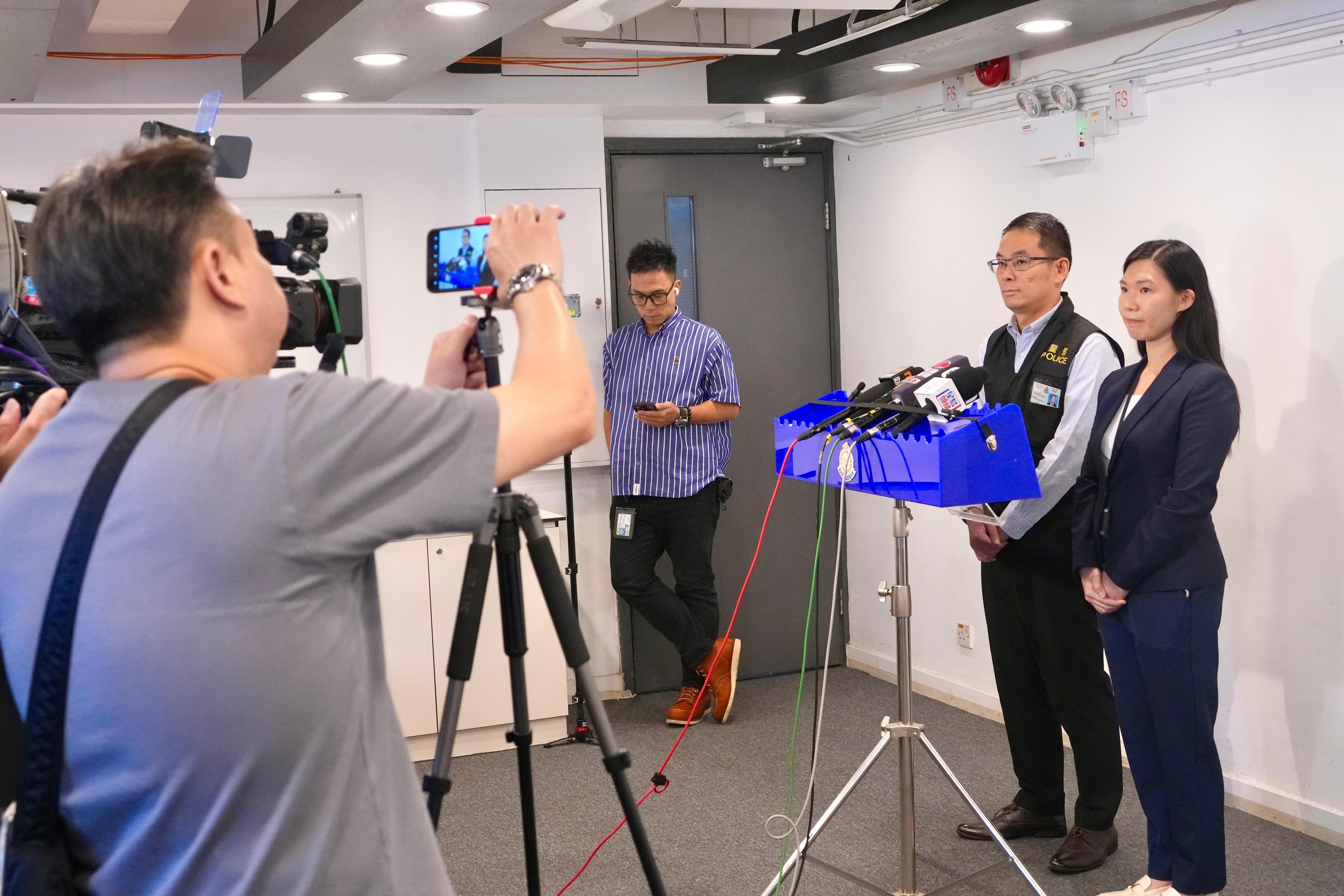 柴灣古董店兩度被爆竊損失200萬元,警方拘捕2人