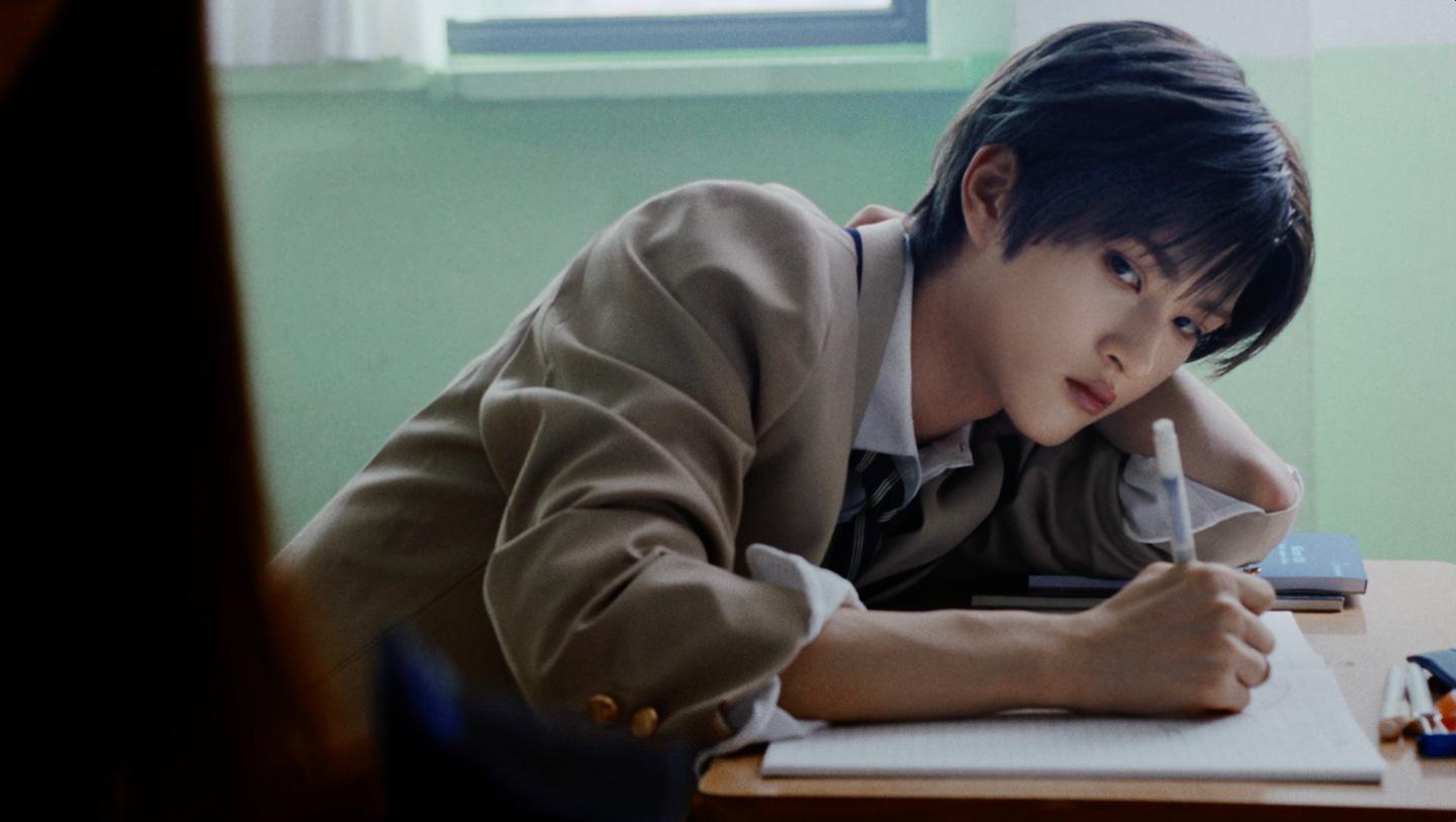 XODIAC成員麥駿昇、李傲賢、LEX和HYUNSIK組成四人小組X-UNIT。