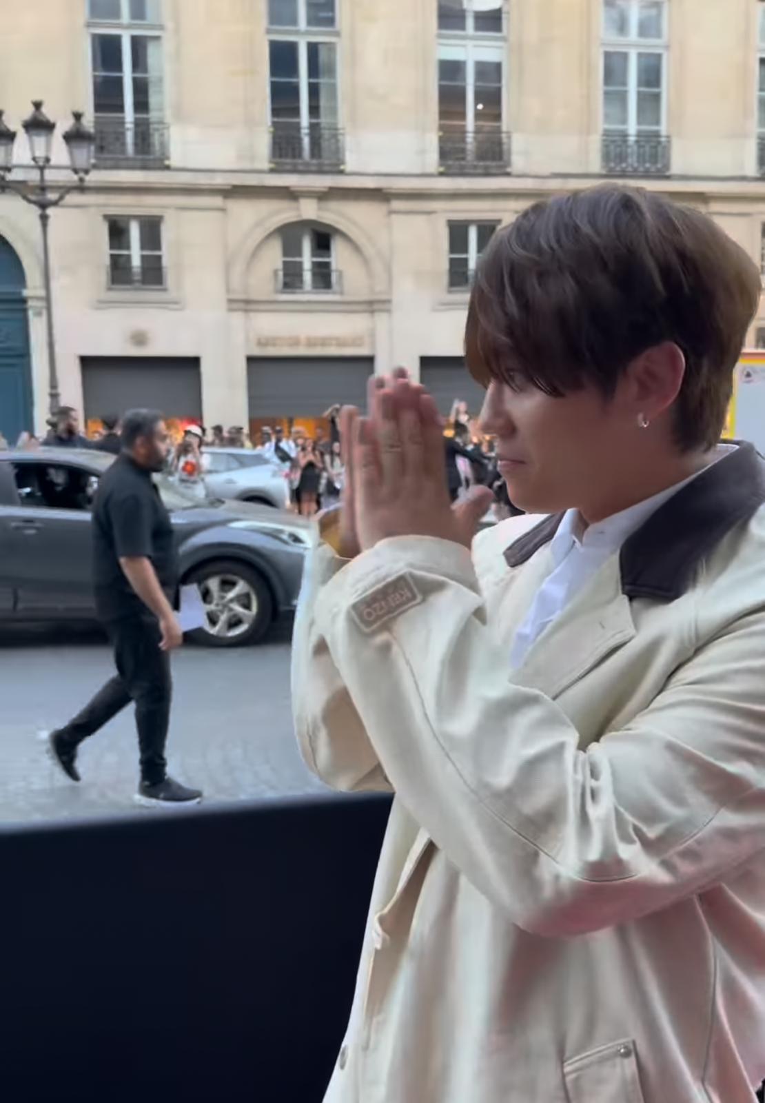 姜濤亦有合十多謝粉絲。