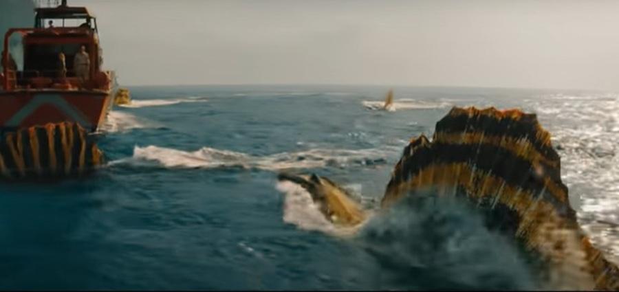 部隊船隻被恐龍包圍。