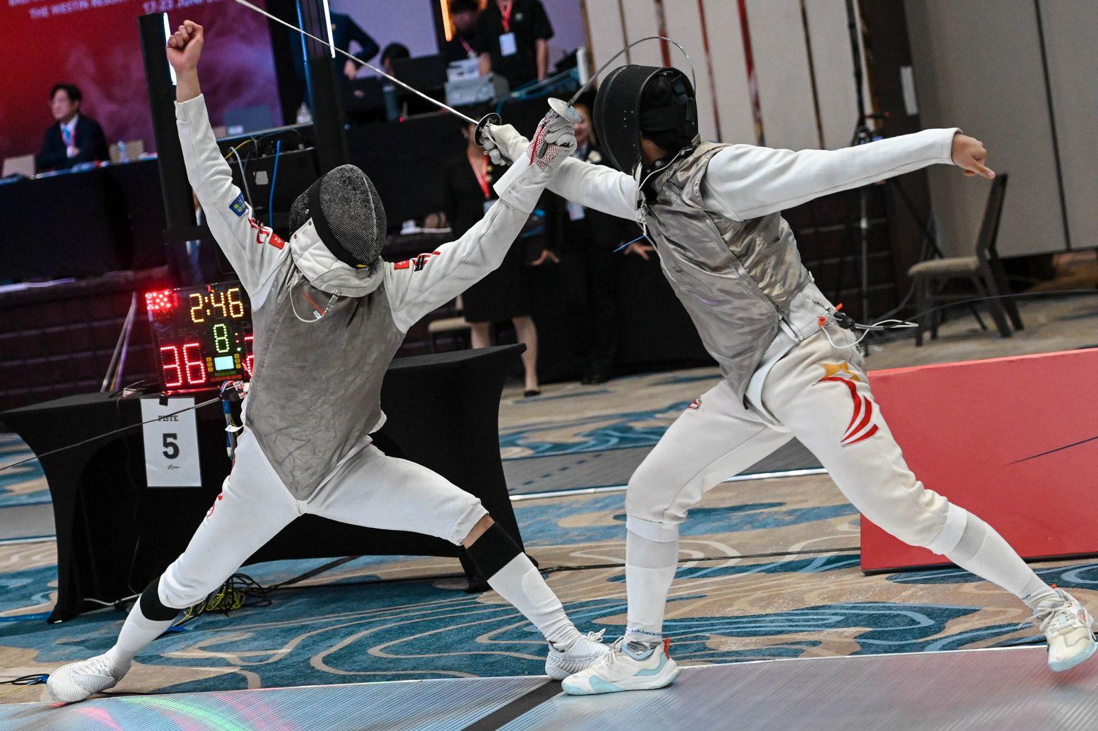 蔡俊彥(左)。(中國香港劍擊總會)