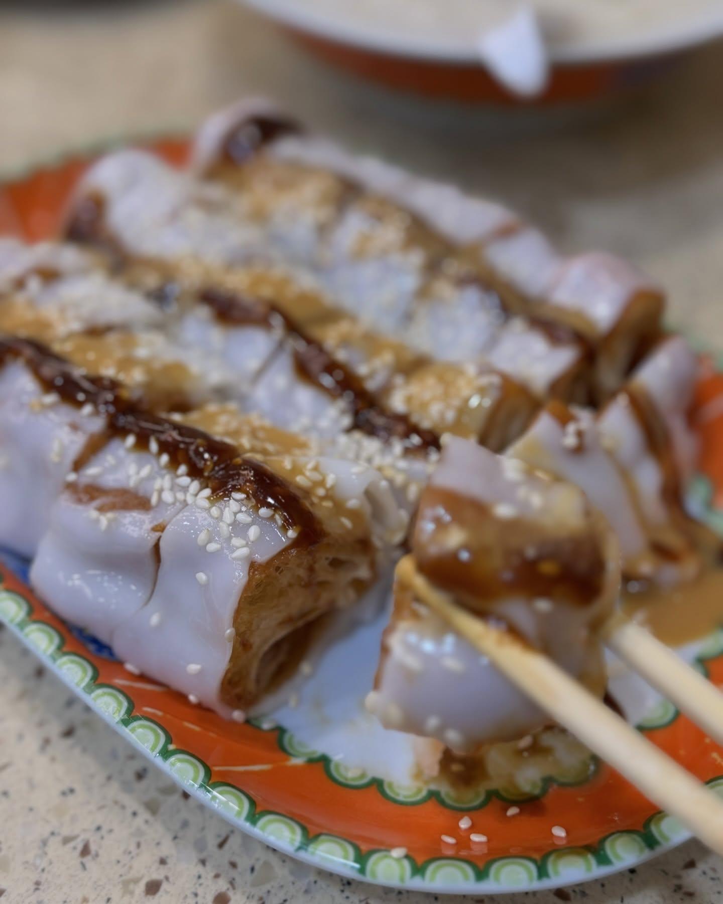 粥店主打地道粥品。(Alex Fong 方力申Facebook)