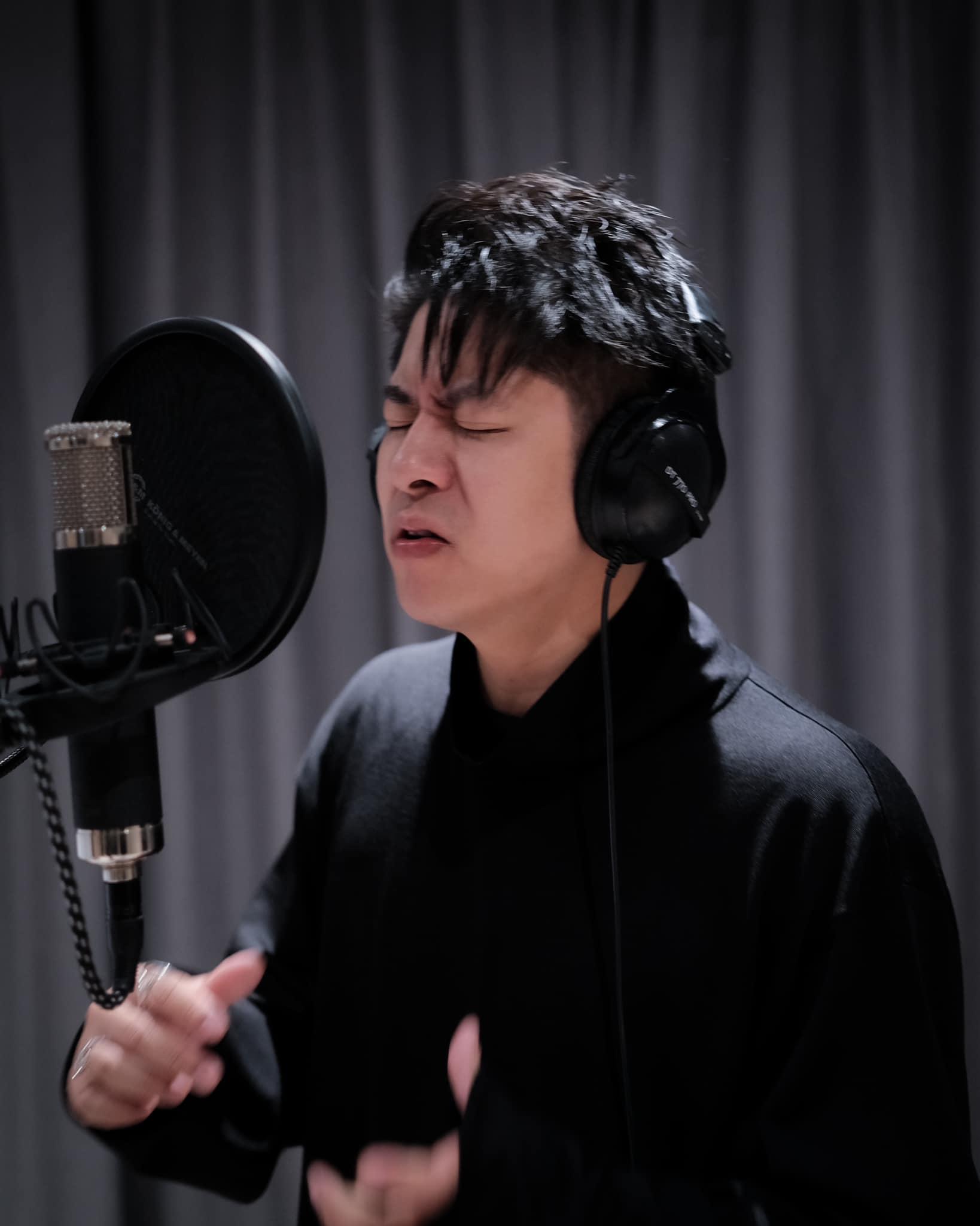 許廷鏗新歌《我也試過的難於啟齒》,將在6月25日在各大平台播出。