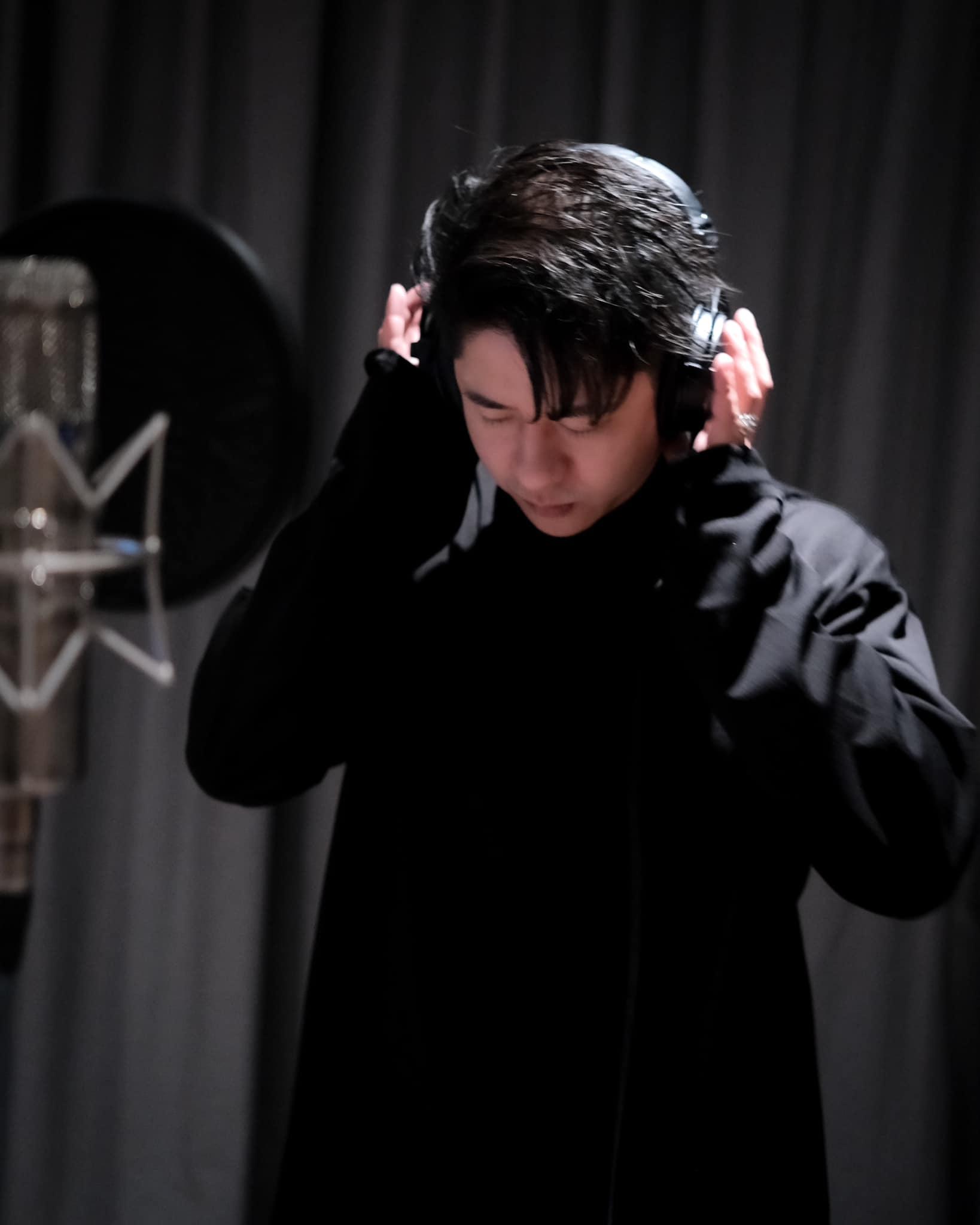 許廷鏗新歌《我也試過的難於啟齒》,將在6月25日在各大平台播出。