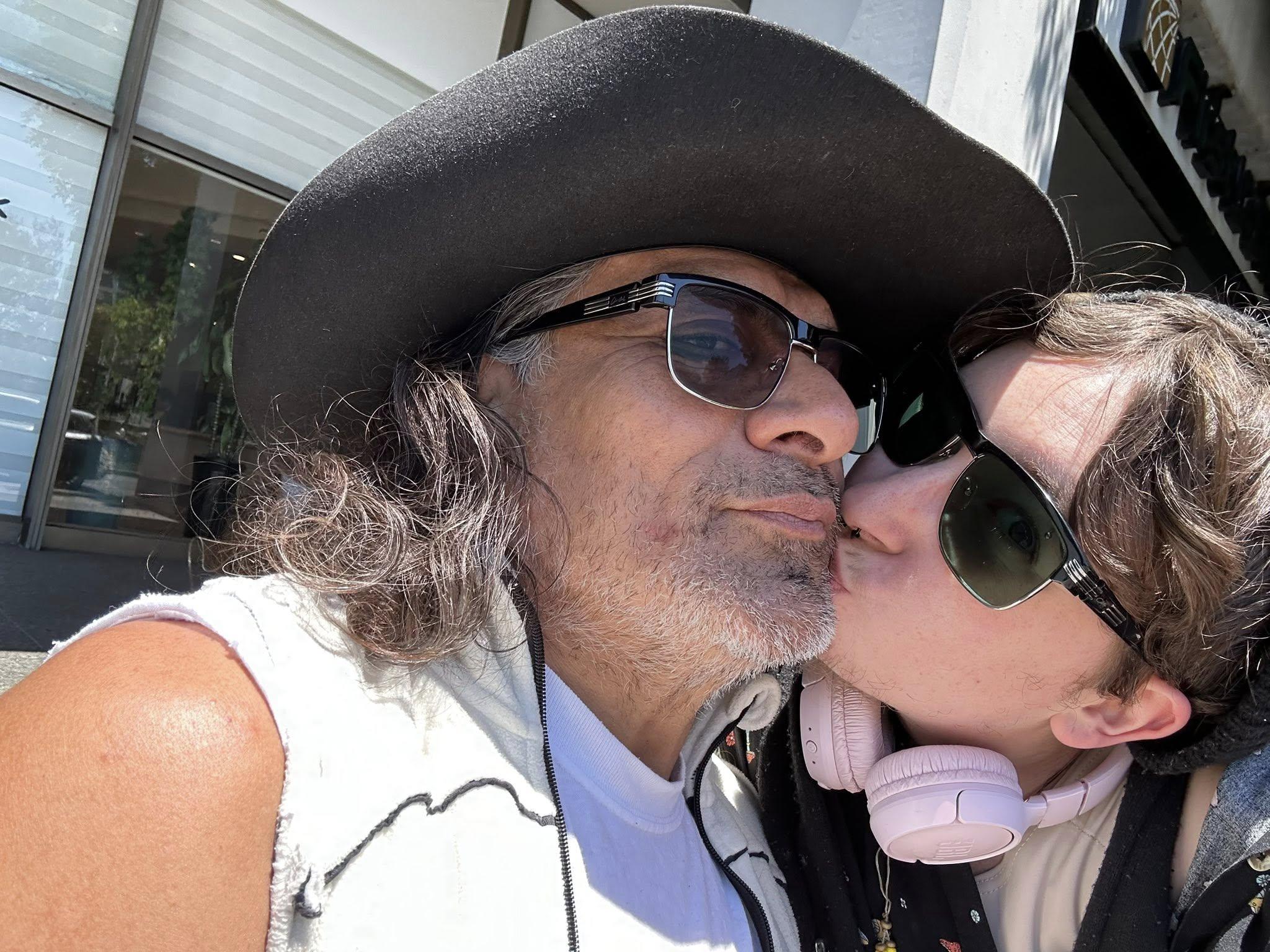 Joss與他的同性伴侶Gonzales,兩人於今年情人節結婚。