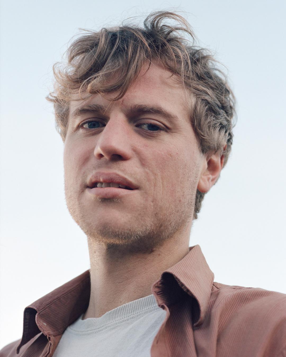 Johnny Flynn飾演Lucius Malfoy。