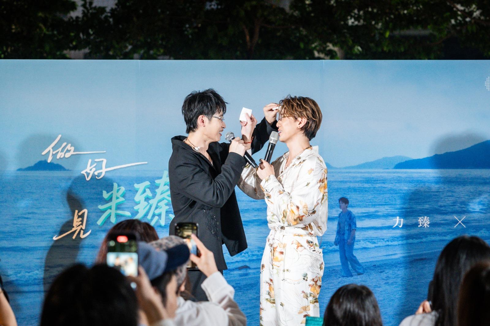 CP現場為對方抹汗,果然夠晒「恩愛」。