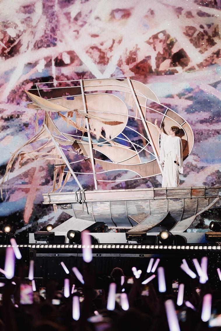 林憶蓮於《迴響Resonance 2025》演唱多首陪伴樂迷成長的廣東歌。