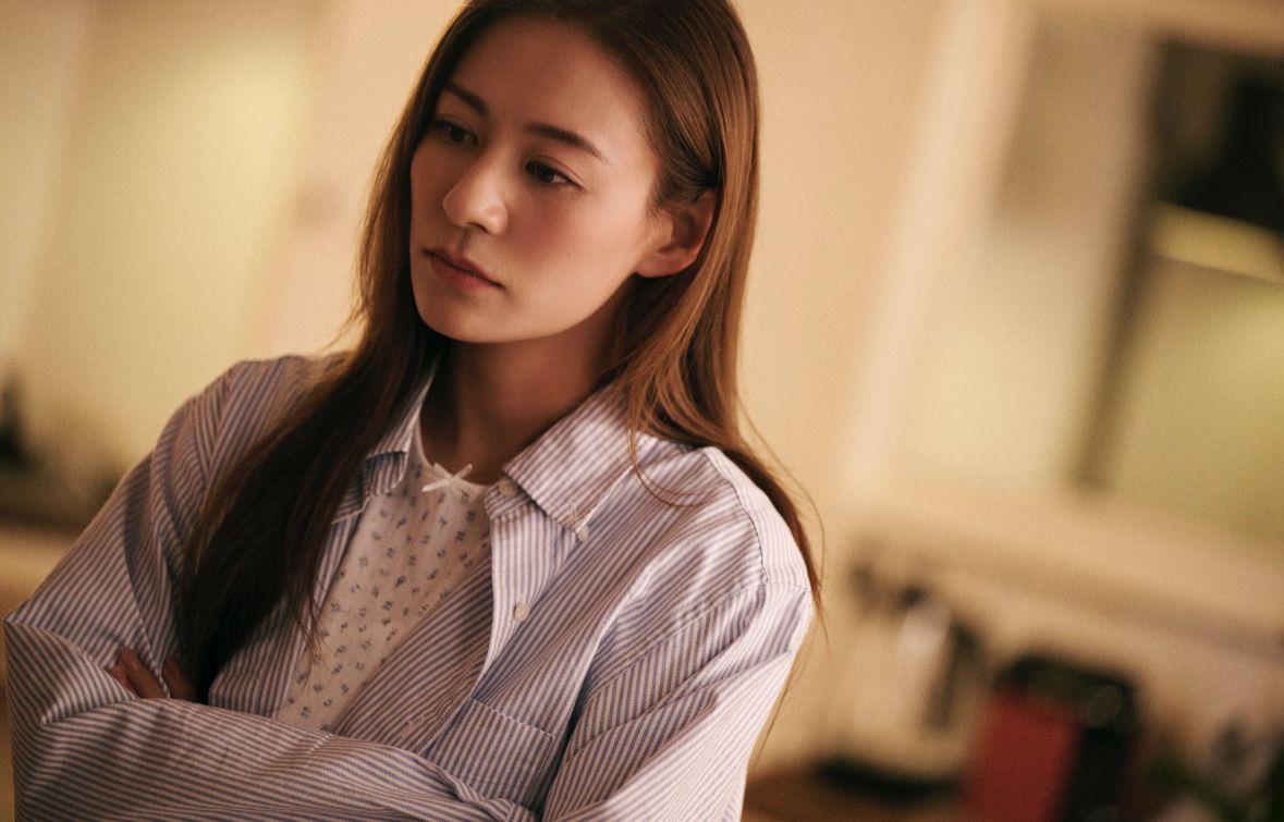 《流著淚寫句號》MV。