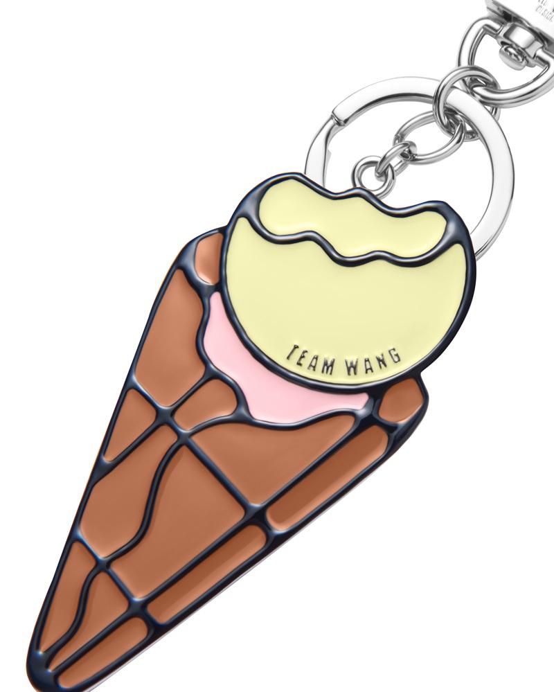 LV男裝主帥Pharrell Williams X Jackson Wang新品牌服飾登場