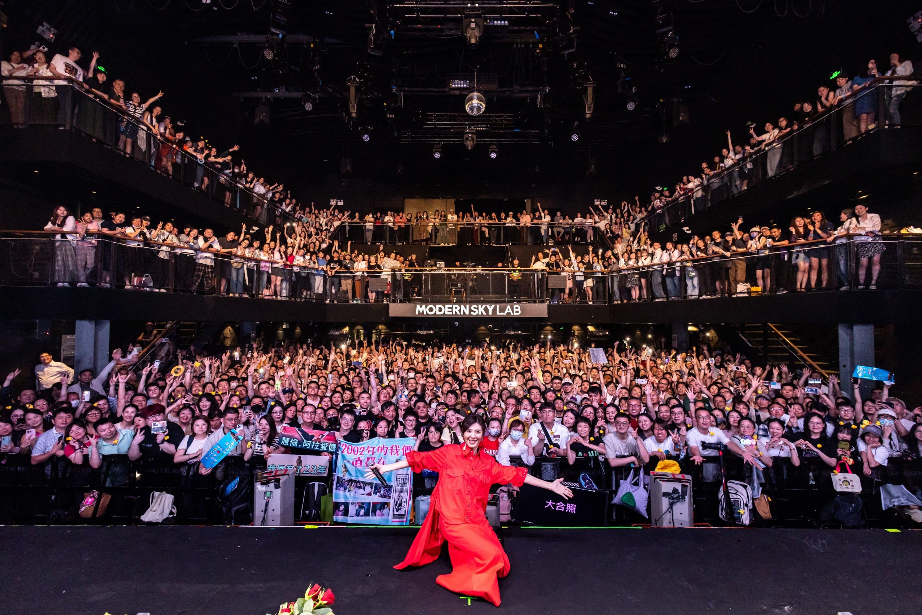 破千人秒殺完售站滿人 蘇慧倫《就說給我聽》口碑爆棚。