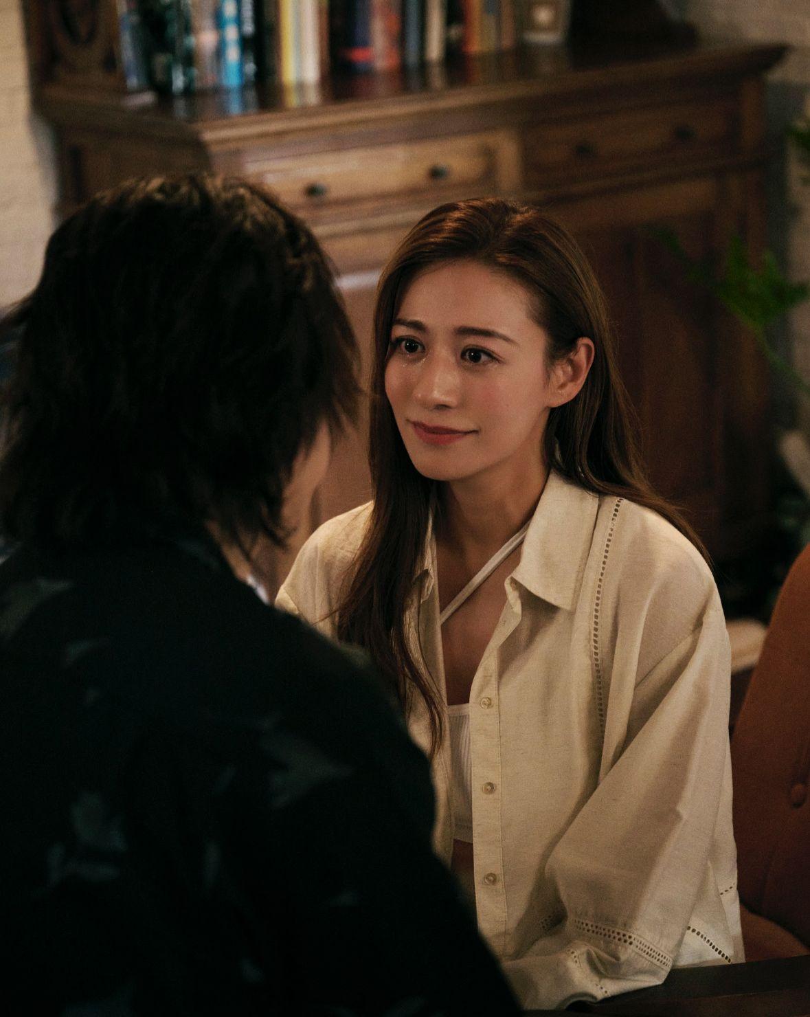 《流著淚寫句號》MV。