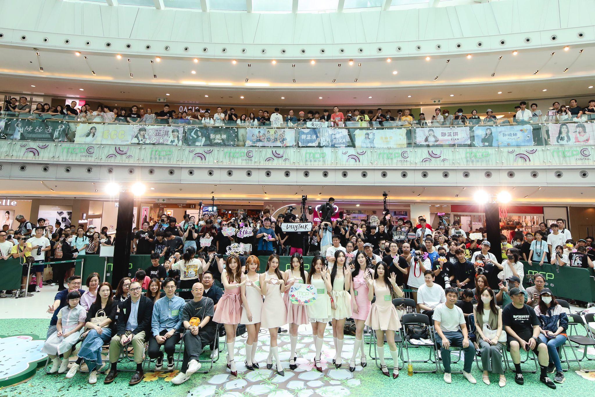 人氣女團Lolly Talk數百粉絲齊集應援震撼現場。