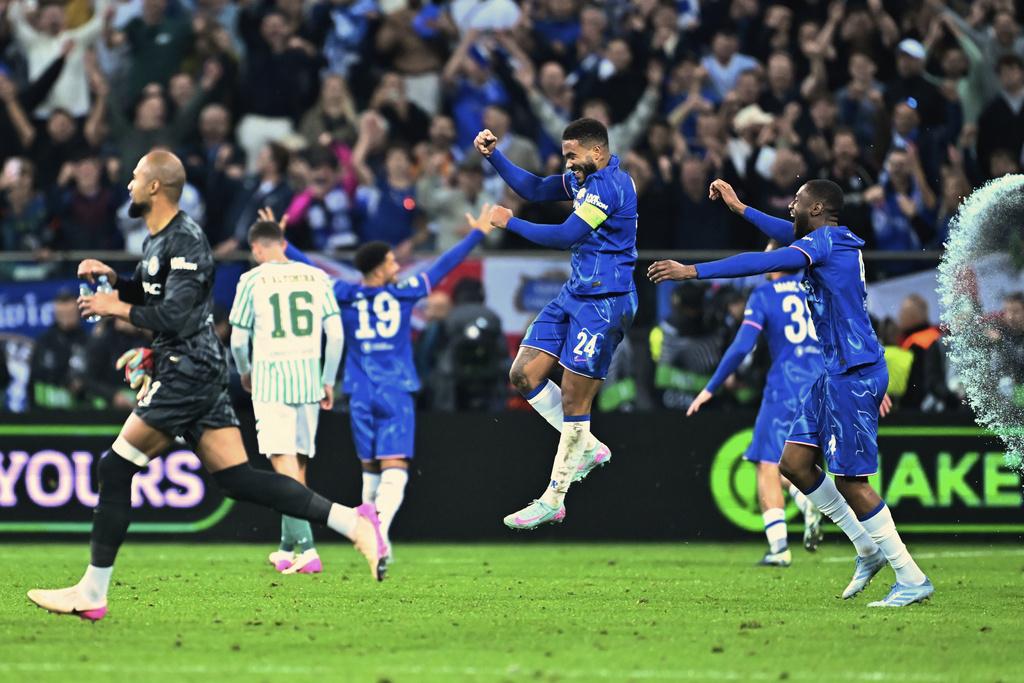 車路士兵多將廣,陣容深度十足。