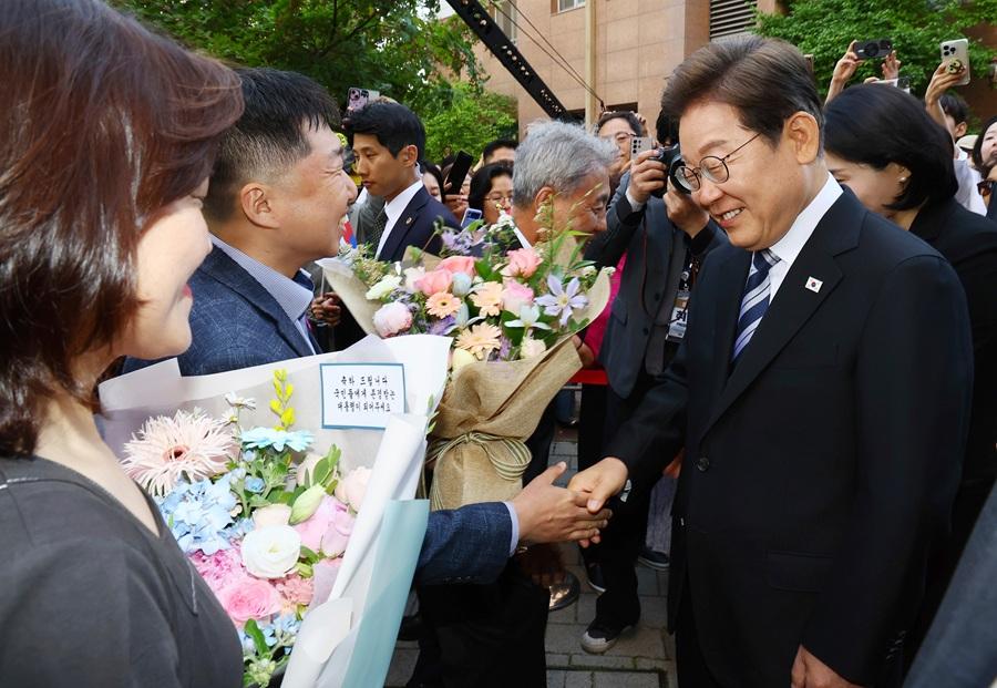 國際分析|特朗普關稅戰陰霾 李在明任南韓總統零蜜月期
