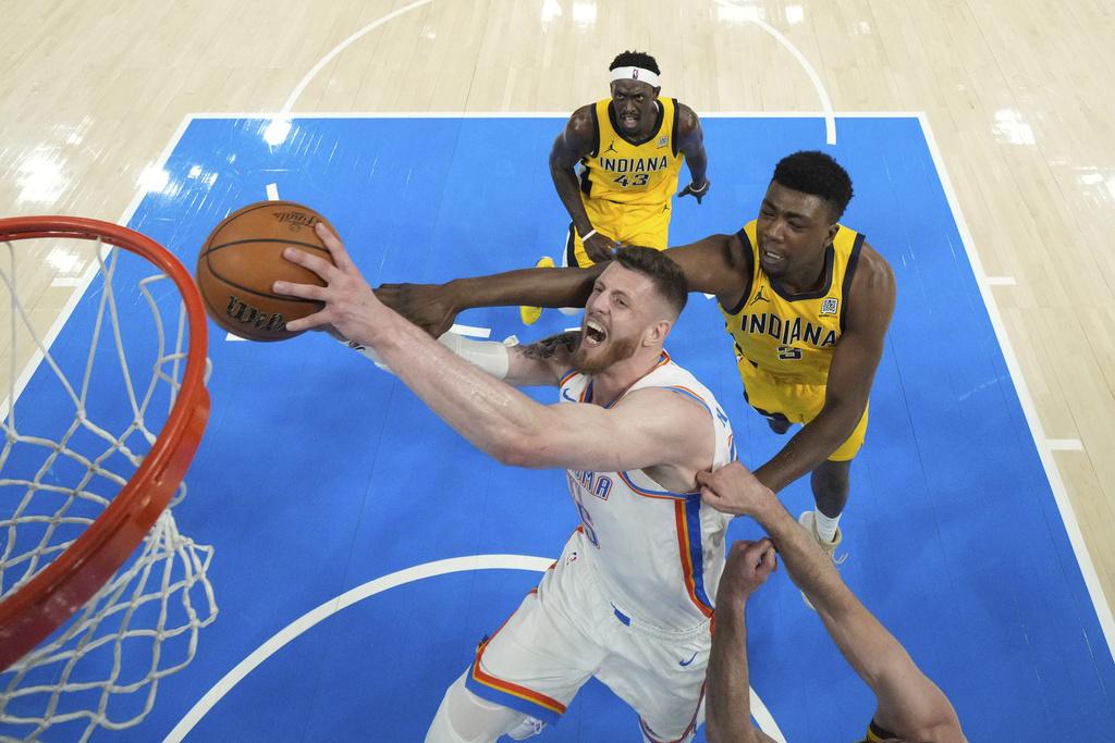 NBA總決賽第一場,溜馬111:110擊敗雷霆。(美聯社)