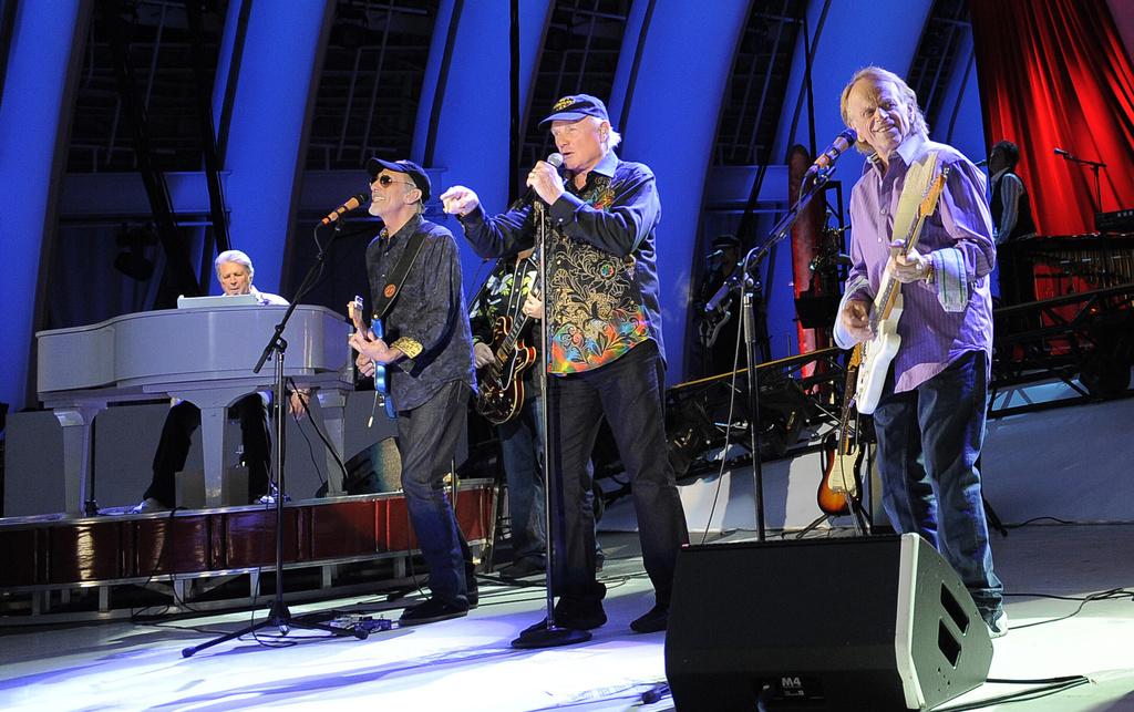 Brian Wilson的The Beach Boys音樂,呈現加州陽光衝浪文化與青春活力。(美聯社資料圖片)