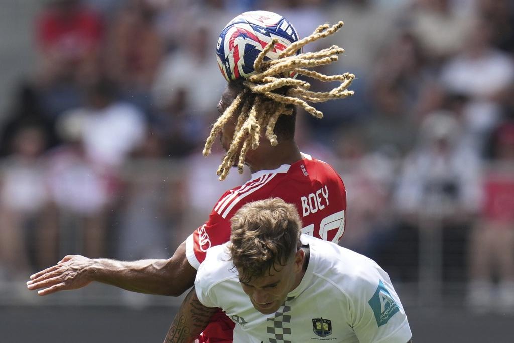 世冠盃|業餘隊奧克蘭城吞拜仁慕尼黑十蛋。(美聯社)