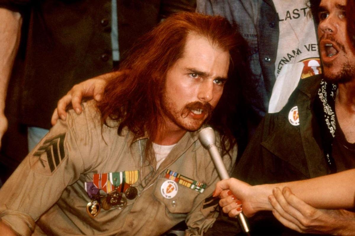 《生於七月四日》為阿湯贏得金球獎影帝。