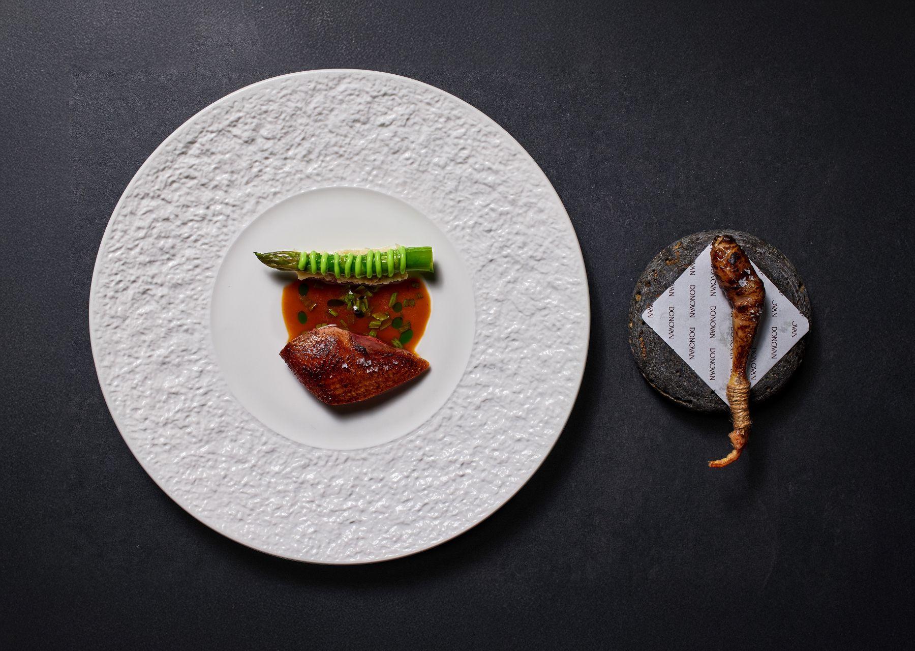 法國布列斯乳鴿 (兩吃)