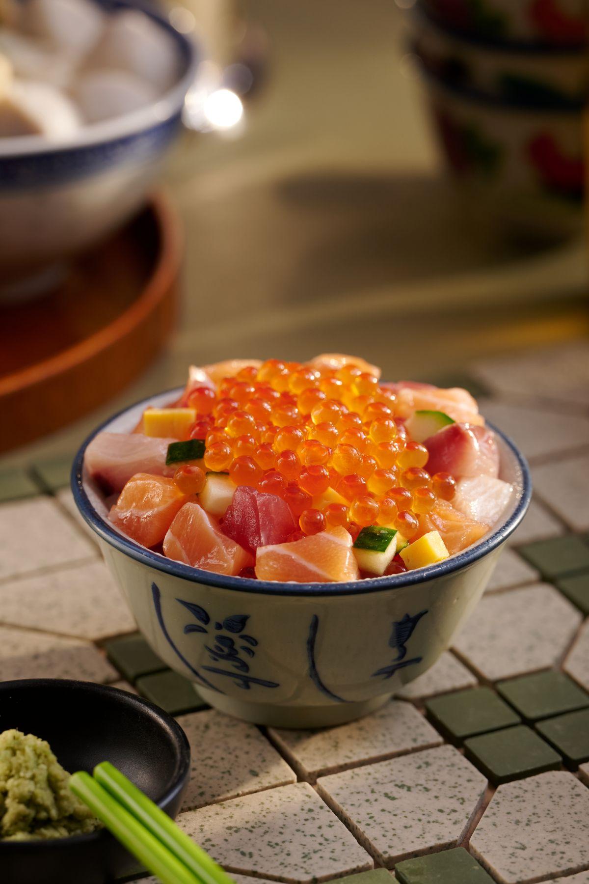 Cafe Kool自助餐任添三文魚籽雜錦刺身飯