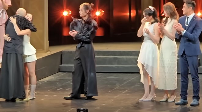 Chantel和Shiga完成13場演出後,不捨落淚。